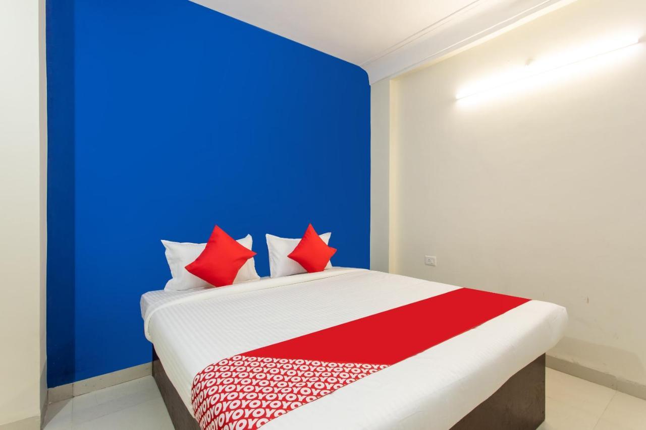 Oyo 27862 Hotel Brooklyn Indore Bagian luar foto