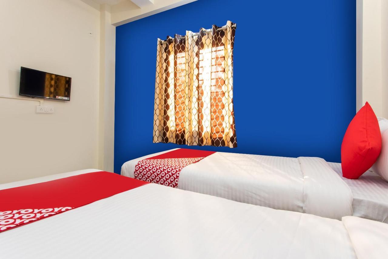 Oyo 27862 Hotel Brooklyn Indore Bagian luar foto